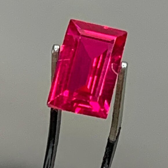 Beautiful rose baguette ruby - Picture 10 of 15